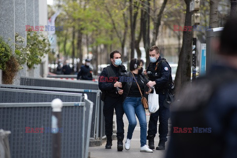 Strzelanina pod szpitalem w Paryżu