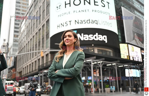 Jessica Alba otwiera giełdę w Nowym Jorku