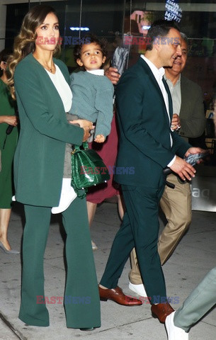 Jessica Alba otwiera giełdę w Nowym Jorku