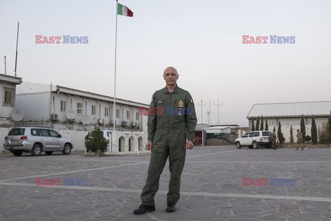 Włosi opuszczają baze w afgańskim Heracie - Redux