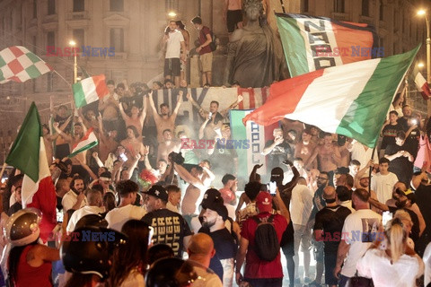 Włoscy kibice świętują zdobycie mistrzostwa Europy