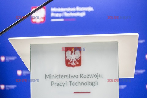 Konferencja prasowa wicepremiera Jarosława Gowina