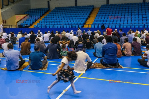 Świąteczna modlitwa muzułmanów w hali sportowej w Sosnowcu