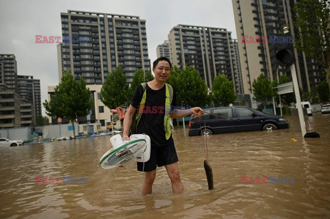 Gigantyczna powódź w chińskim Zhengzhou