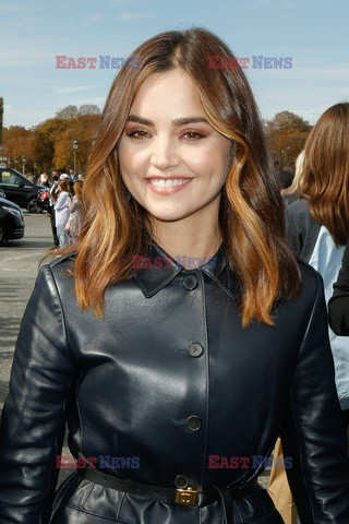 Goście na Tygodniu Mody w Paryżu - lato 2022