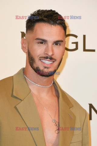 Goście na Tygodniu Mody w Paryżu - lato 2022