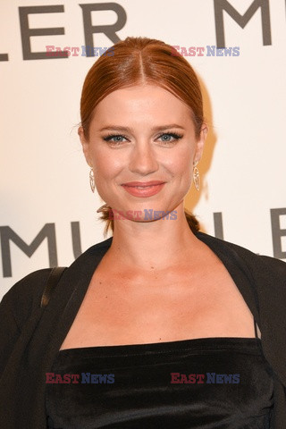 Goście na Tygodniu Mody w Paryżu - lato 2022