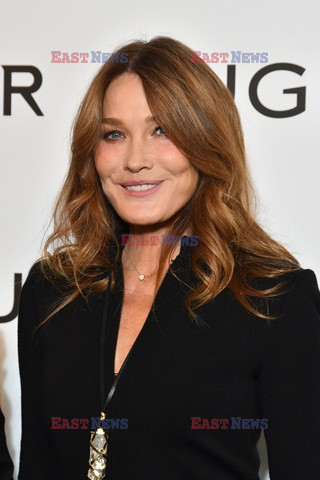 Goście na Tygodniu Mody w Paryżu - lato 2022