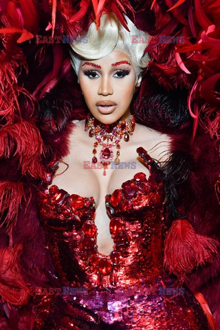 Goście na Tygodniu Mody w Paryżu - lato 2022