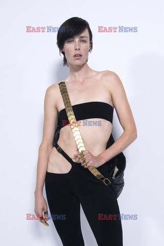 Goście na Tygodniu Mody w Paryżu - lato 2022