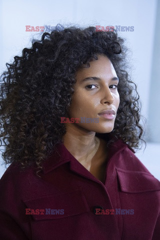 Goście na Tygodniu Mody w Paryżu - lato 2022