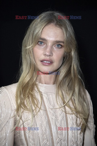 Goście na Tygodniu Mody w Paryżu - lato 2022