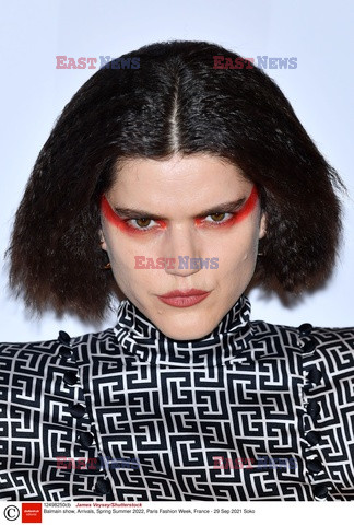 Goście na Tygodniu Mody w Paryżu - lato 2022