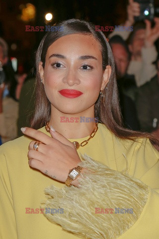 Goście na Tygodniu Mody w Paryżu - lato 2022