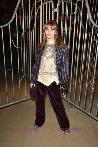 Goście na Tygodniu Mody w Paryżu - lato 2022