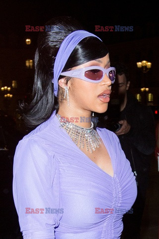 Goście na Tygodniu Mody w Paryżu - lato 2022