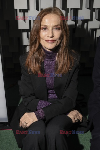 Goście na Tygodniu Mody w Paryżu - lato 2022