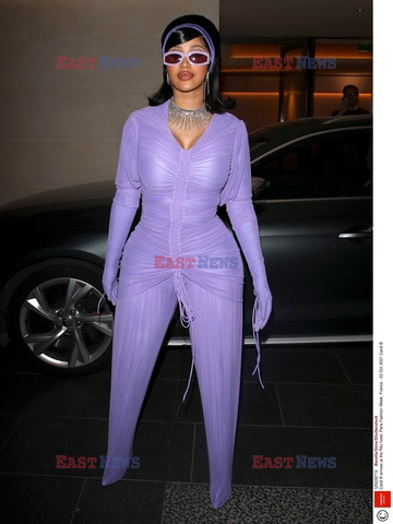 Goście na Tygodniu Mody w Paryżu - lato 2022