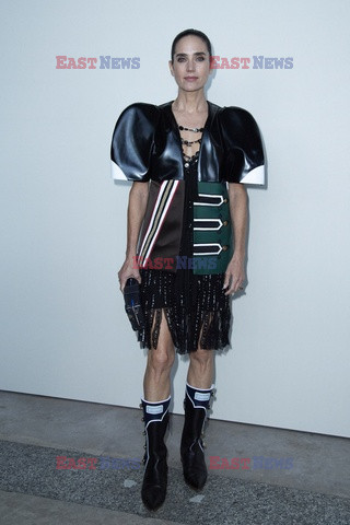 Goście na Tygodniu Mody w Paryżu - lato 2022