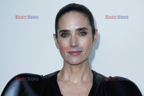 Goście na Tygodniu Mody w Paryżu - lato 2022