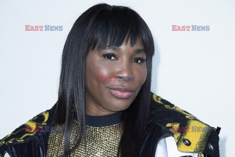 Goście na Tygodniu Mody w Paryżu - lato 2022