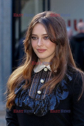 Goście na Tygodniu Mody w Paryżu - lato 2022