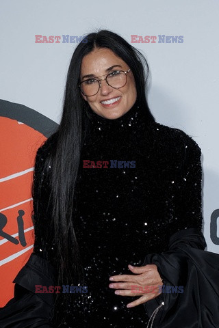 Goście na Tygodniu Mody w Paryżu - lato 2022