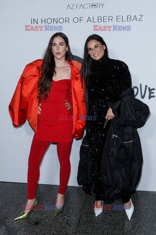 Goście na Tygodniu Mody w Paryżu - lato 2022