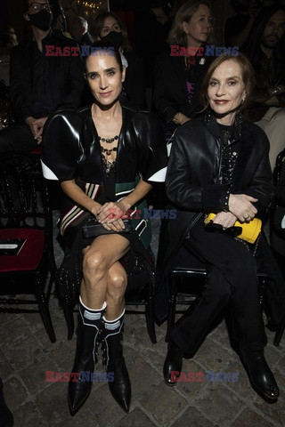 Goście na Tygodniu Mody w Paryżu - lato 2022