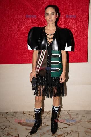 Goście na Tygodniu Mody w Paryżu - lato 2022