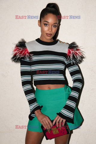 Goście na Tygodniu Mody w Paryżu - lato 2022