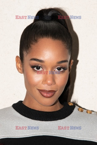 Goście na Tygodniu Mody w Paryżu - lato 2022