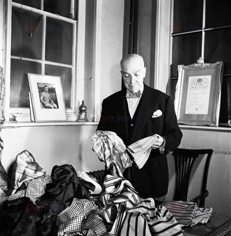 Victoria and Albert Museum archiwalia