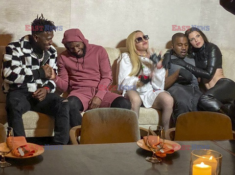 Kanye West z dziewczyną i Madonna w nocnym klubie