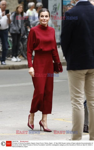 Królowa Letizia w czerwonej sukience