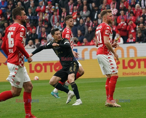 Robert Lewandowski strzelił bramkę z Mainz
