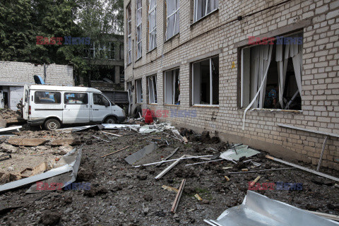 Wojna w Ukrainie - nocne bombardowanie liceum i technikum w Charkowie