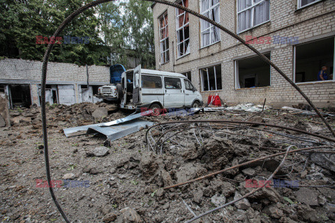 Wojna w Ukrainie - nocne bombardowanie liceum i technikum w Charkowie