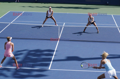 Alicja Rosolska i Erin Routliffe przeszły do drugiej rundy US Open
