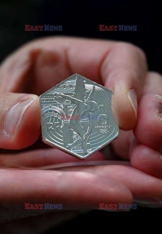 Sześciokątna moneta na IO w Paryżu 2024
