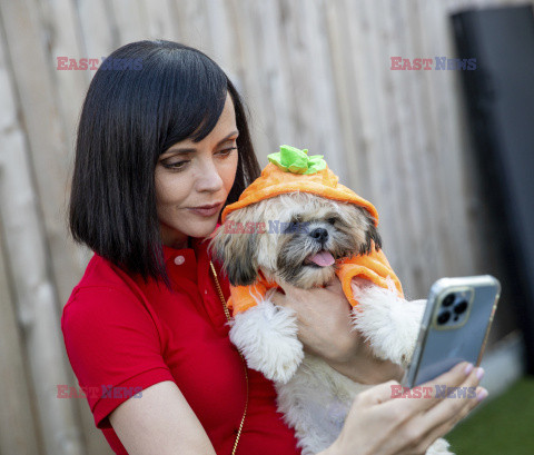 Christina Ricci na imprezie dla miłośników psów