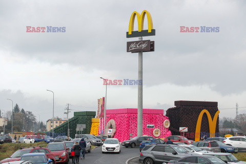 McDonald w Ustroniu ubrany na zimę