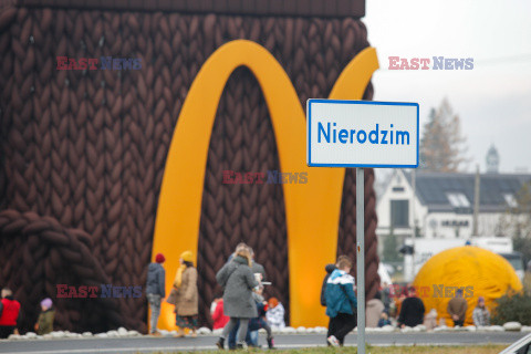 McDonald w Ustroniu ubrany na zimę