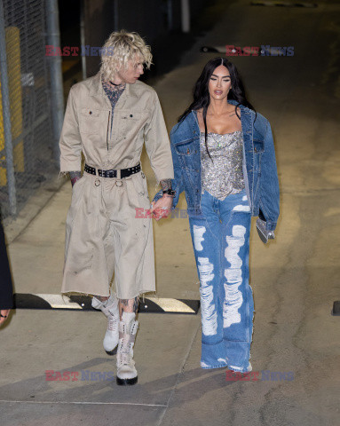 Machine Gun Kelly i Megan Fox trzymają się za ręce