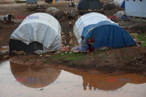 Zalany obóz dla przesiedleńców w Syrii
