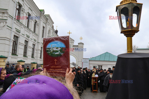 Protesty przed Ławrą Peczerską w Kijowie