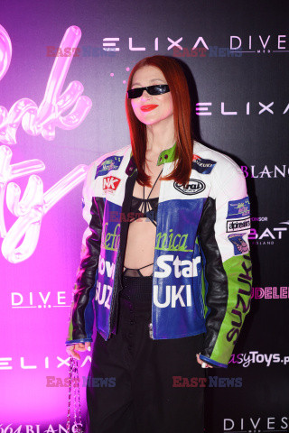 Pudelek Pink Party