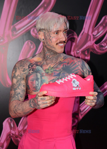 Pudelek Pink Party