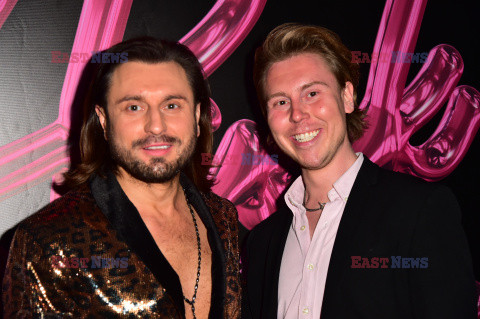 Pudelek Pink Party