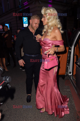 Pudelek Pink Party